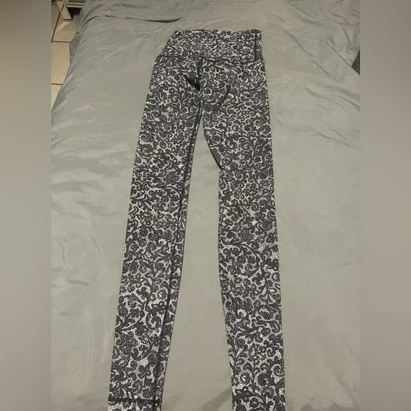 Lululemon Wunder Under Pant (Hi-Rise) - Picture 5 of 9